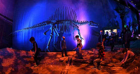 Ausstellung DINO WORLD – Das Reich der Giganten @ Kleine Olympiahalle München ab 01.04.2018 (©Foto; Ingrid Grossmann)